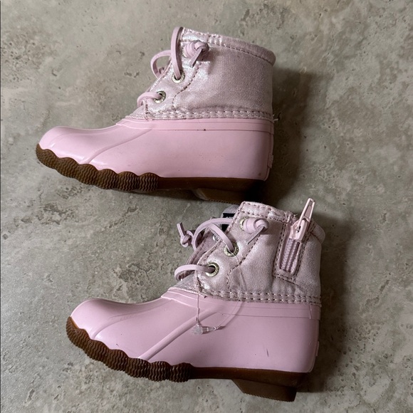 Sperry Kids Light Pink Duck Boots - Picture 3 of 6